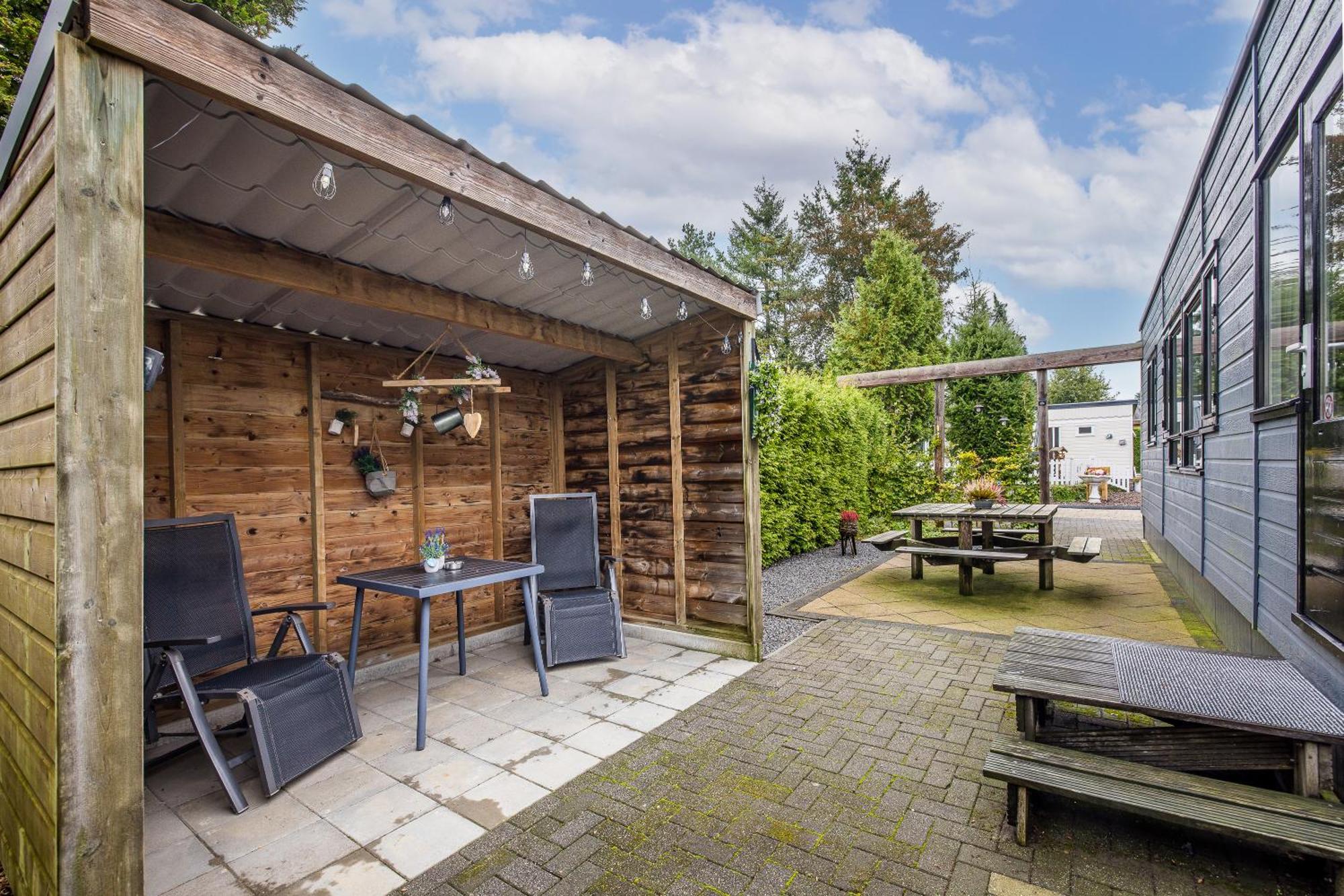 Chalet 'T Veluws Stulpje "Geniet, Ontspan En Droom Even Lekker Weg!" Пюттен Екстер'єр фото